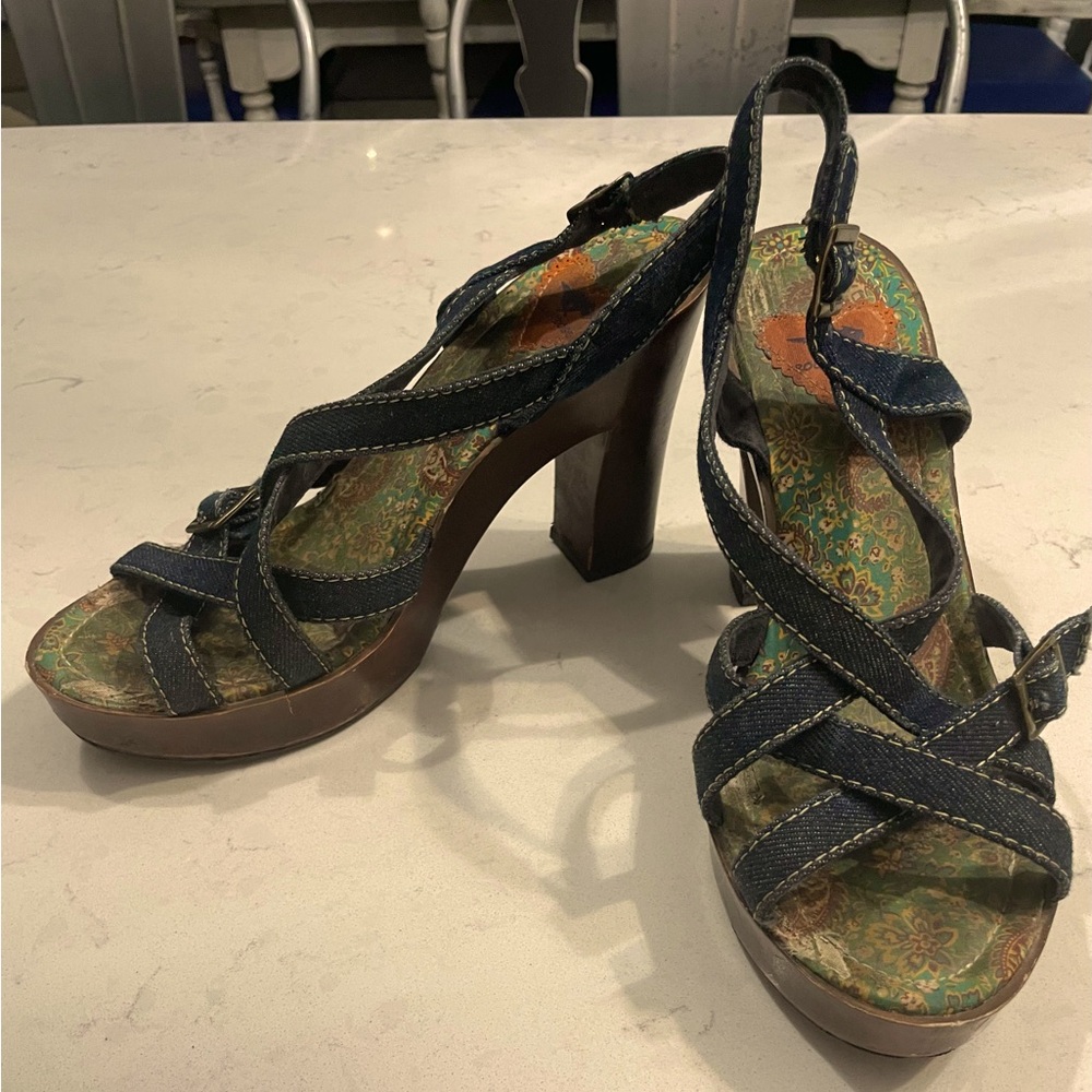 Rocket dog size 9M denim platform  heels
